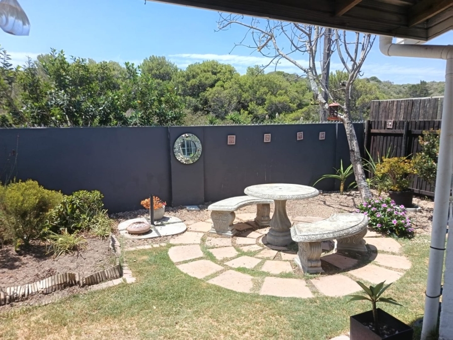 2 Bedroom Property for Sale in Kleinkrantz Western Cape